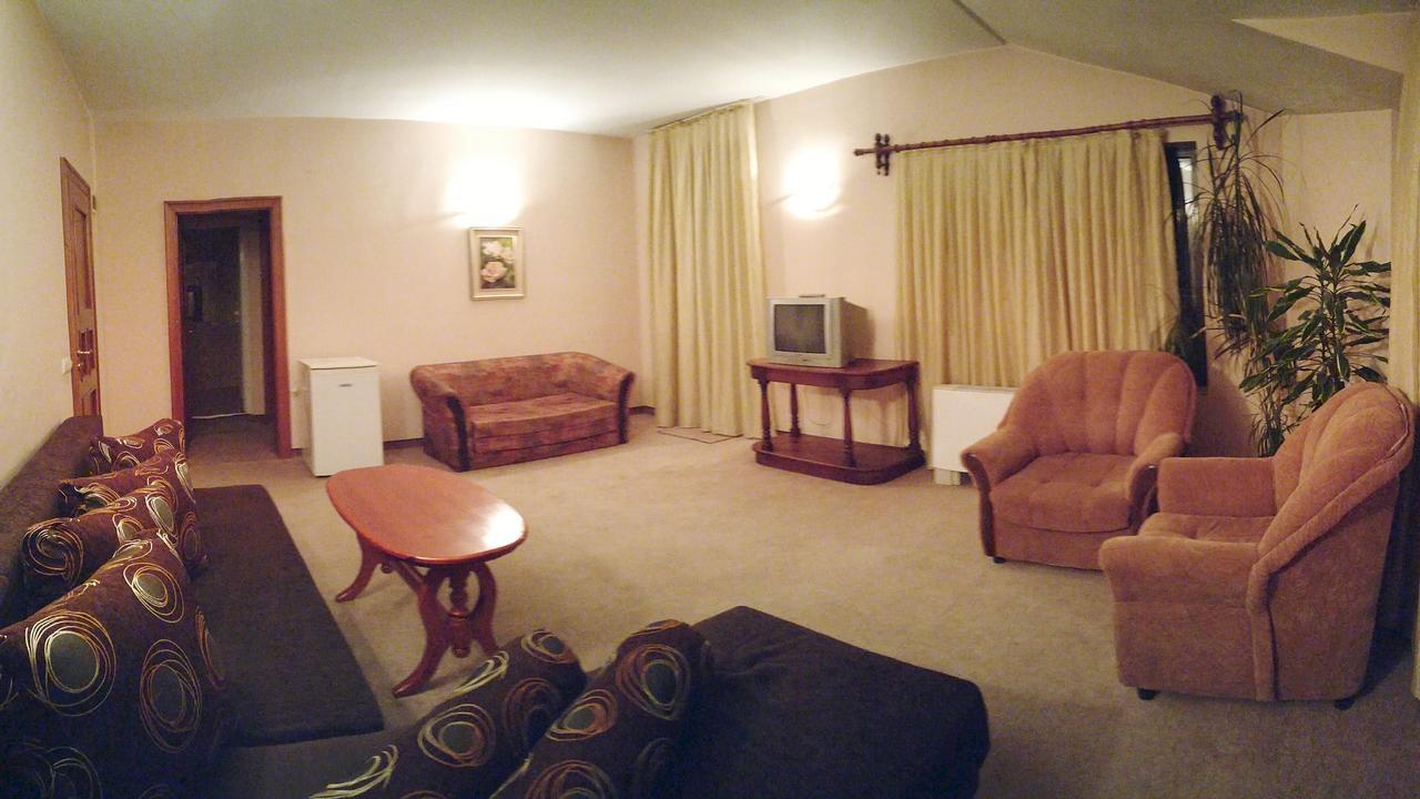 Family Hotel IV ヴェリングラード エクステリア 写真